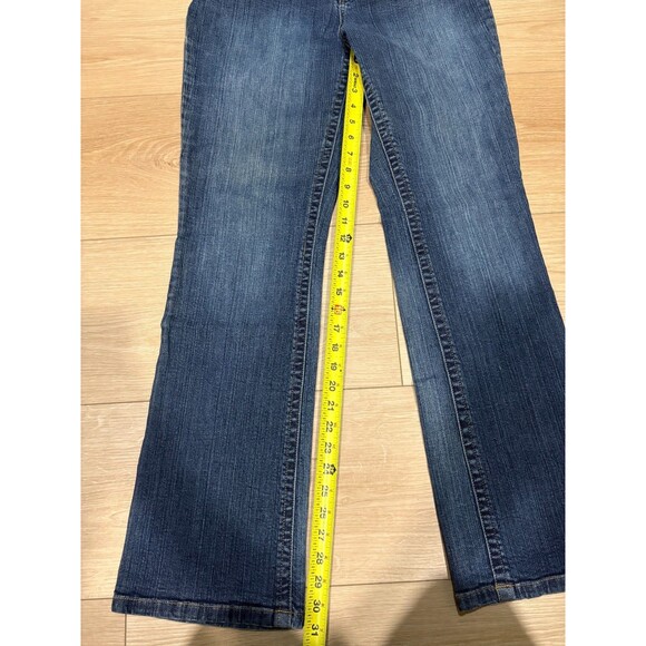 Tommy Hilfiger Women's 10 Low Rise Bootcut Jeans Stretch Medium Wash Denim - Picture 3 of 9